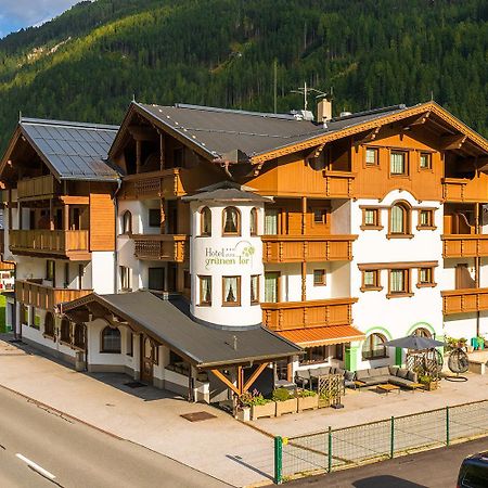 Hotel zum grünen Tor Tux Exterior foto